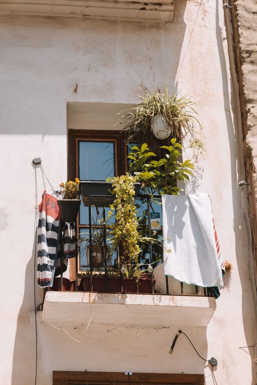 How to Make a Small Balcony Feel Cozy and Inviting